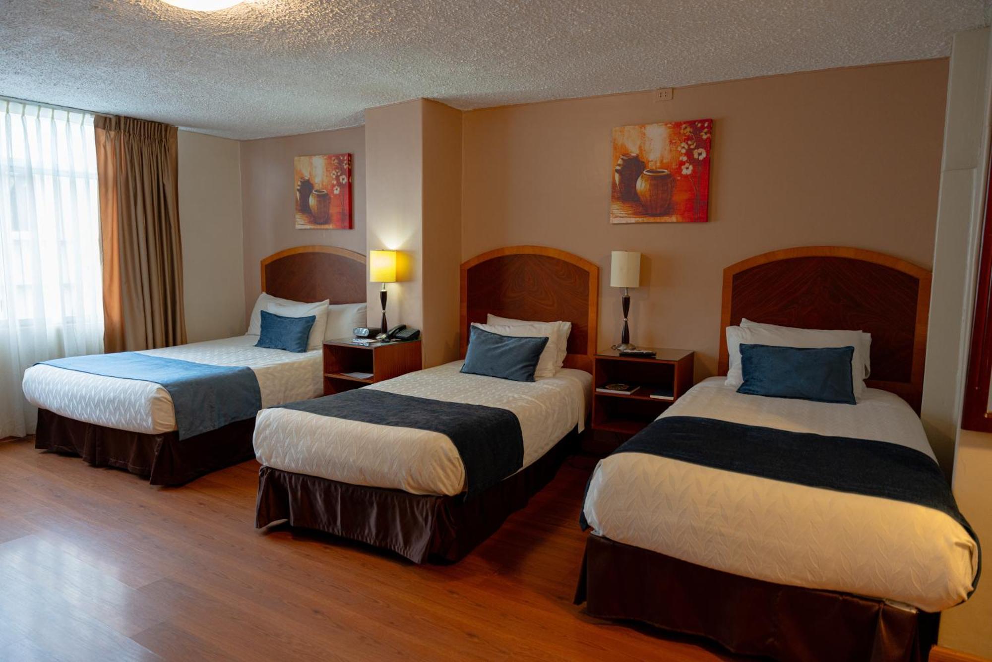 Hotel Santa Monica Cuenca Kültér fotó