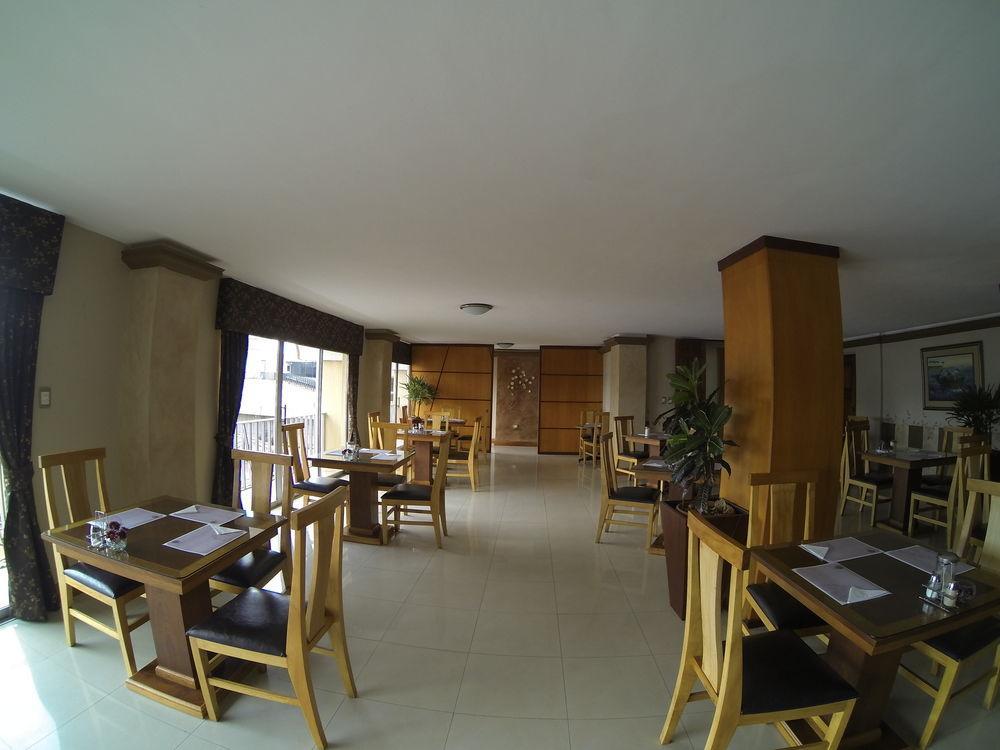 Hotel Santa Monica Cuenca Kültér fotó